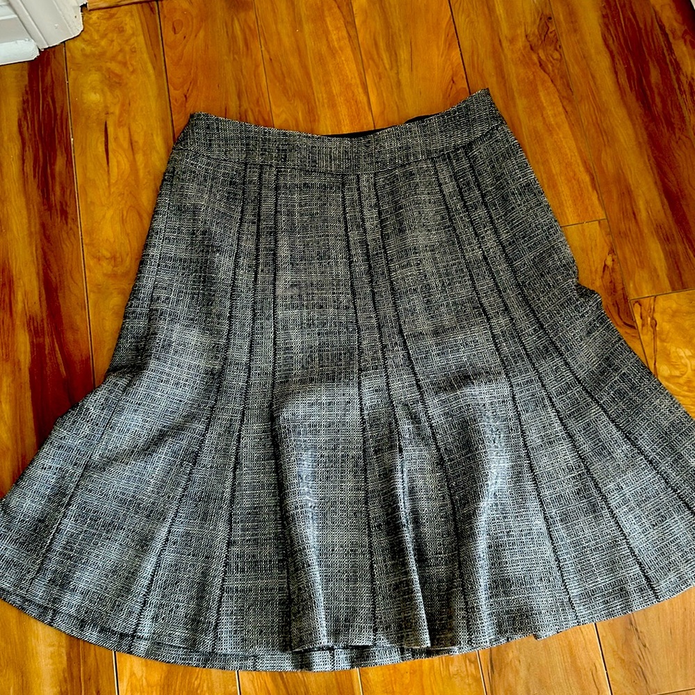 Tweed lined skirt